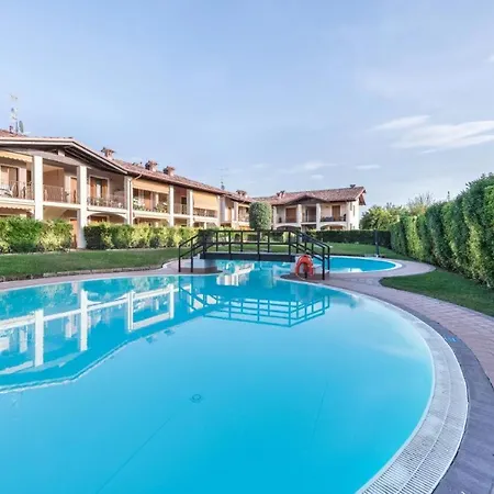 Acqua E Sole: Casa Con Piscina E Area Solarium شقة