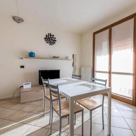 Acqua E Sole: Casa Con Piscina E Area Solarium Raffa