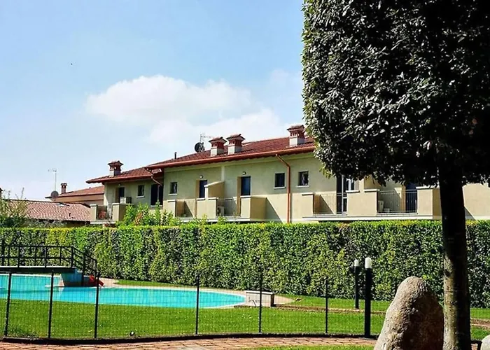 Acqua E Sole: Casa Con Piscina E Area Solarium דירה Raffa